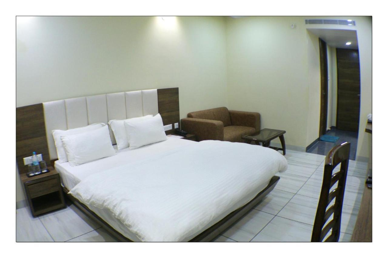 Hotel Grand Surya Kodarma Exteriér fotografie